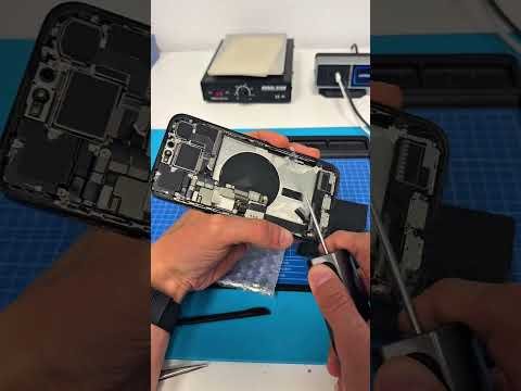 iPhone Akku Schrott 😫💀 #repairing #smartphone #electronics #battery #iphonerepair #apple #diy